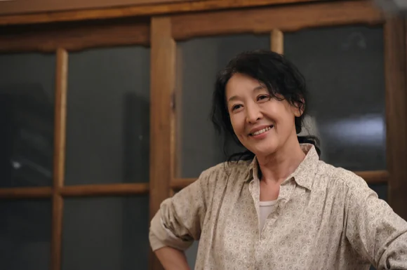 윤석화 연극 무대 2026년 5월 예시 이미지